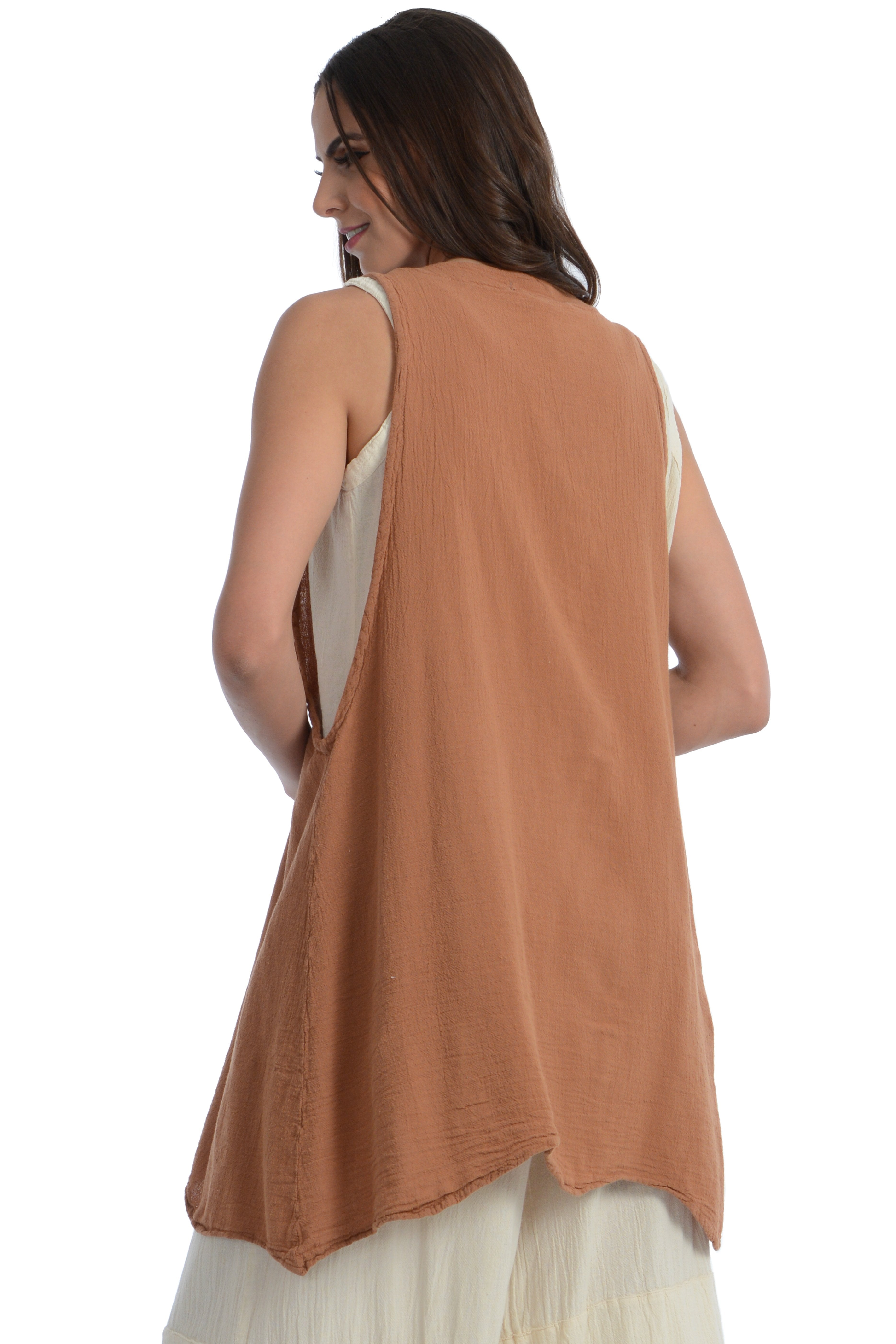 Maria de Guadalajara: Lumi Vest in Cinnamon | KAQE