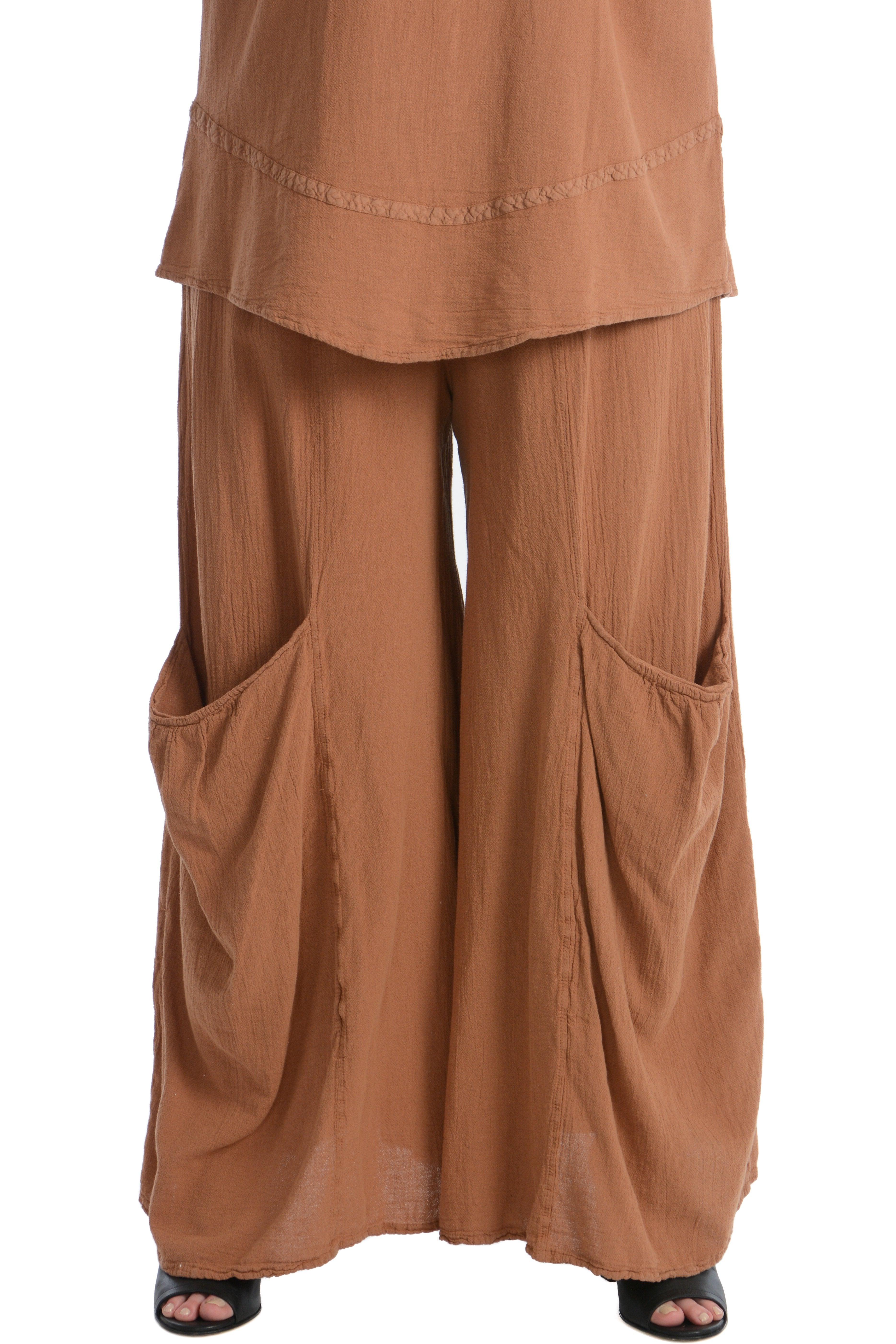 Maria de Guadalajara: Brizo Pants in Cinnamon | KAQE