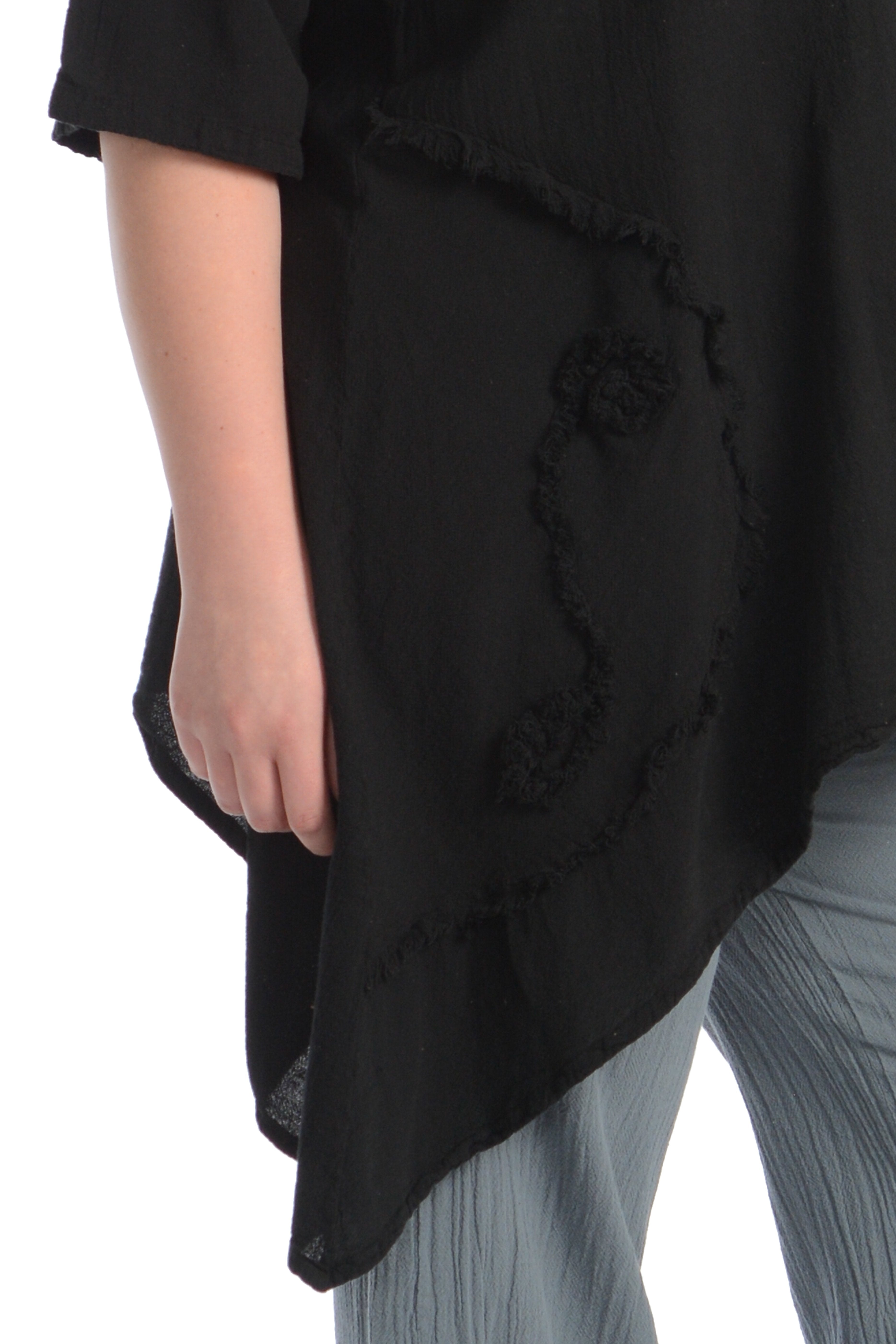 Maria de Guadalajara: Caracol Blouse in Black | KAQE