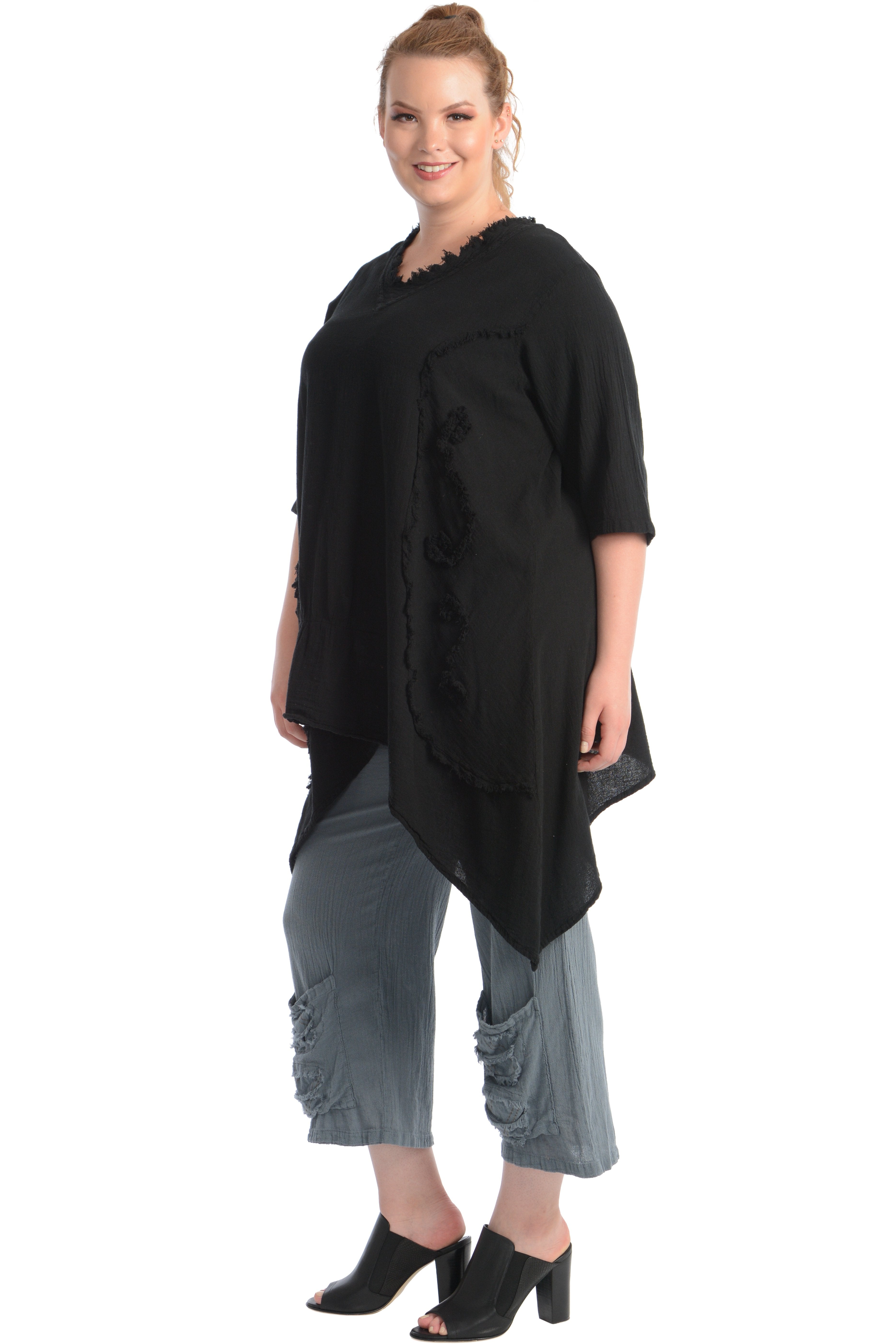 Maria de Guadalajara: Caracol Blouse in Black | KAQE