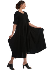 Maria de Guadalajara: Cardenal Dress in Black | KAQE