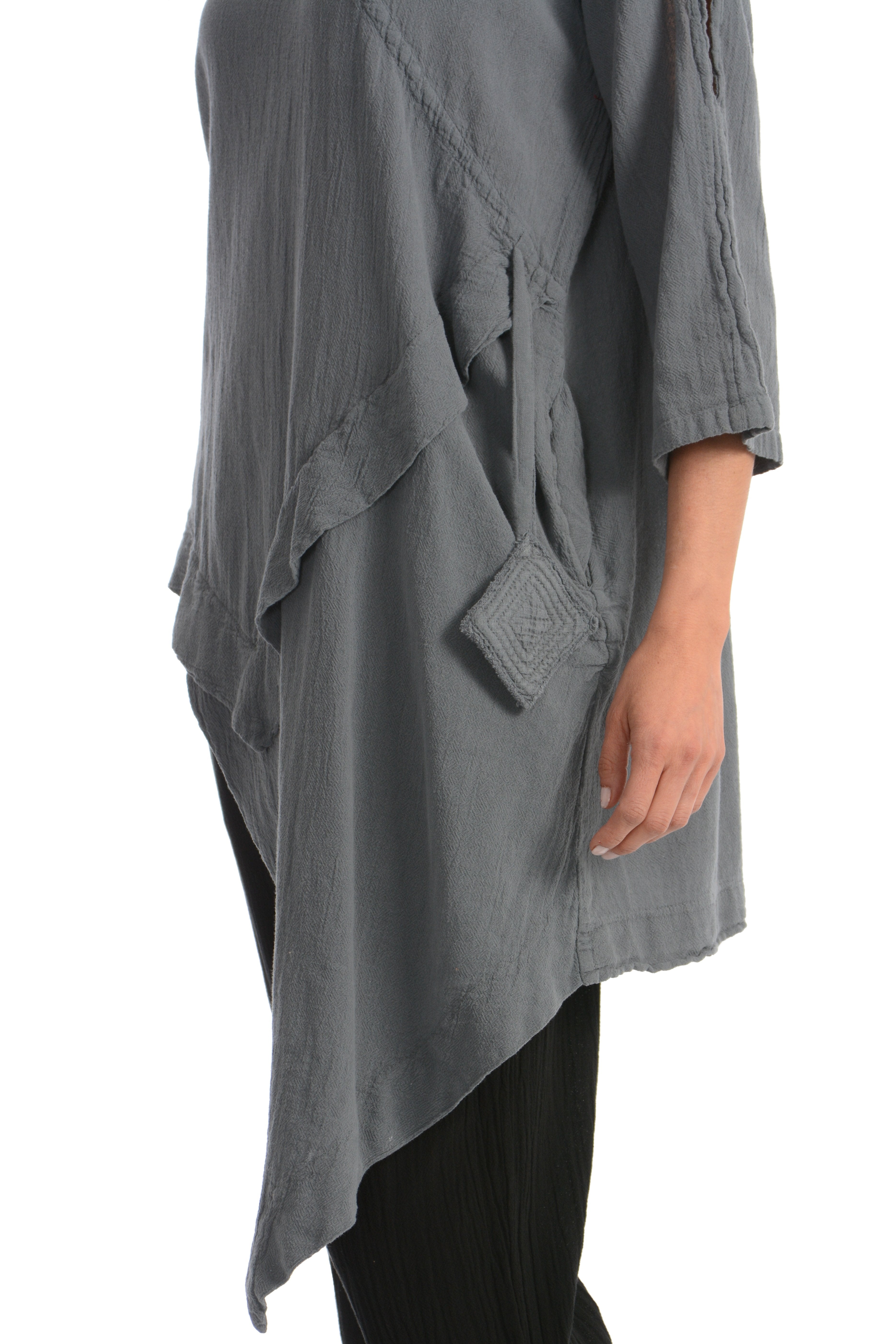 Maria de Guadalajara: Cliff Blouse in Gray | KAQE