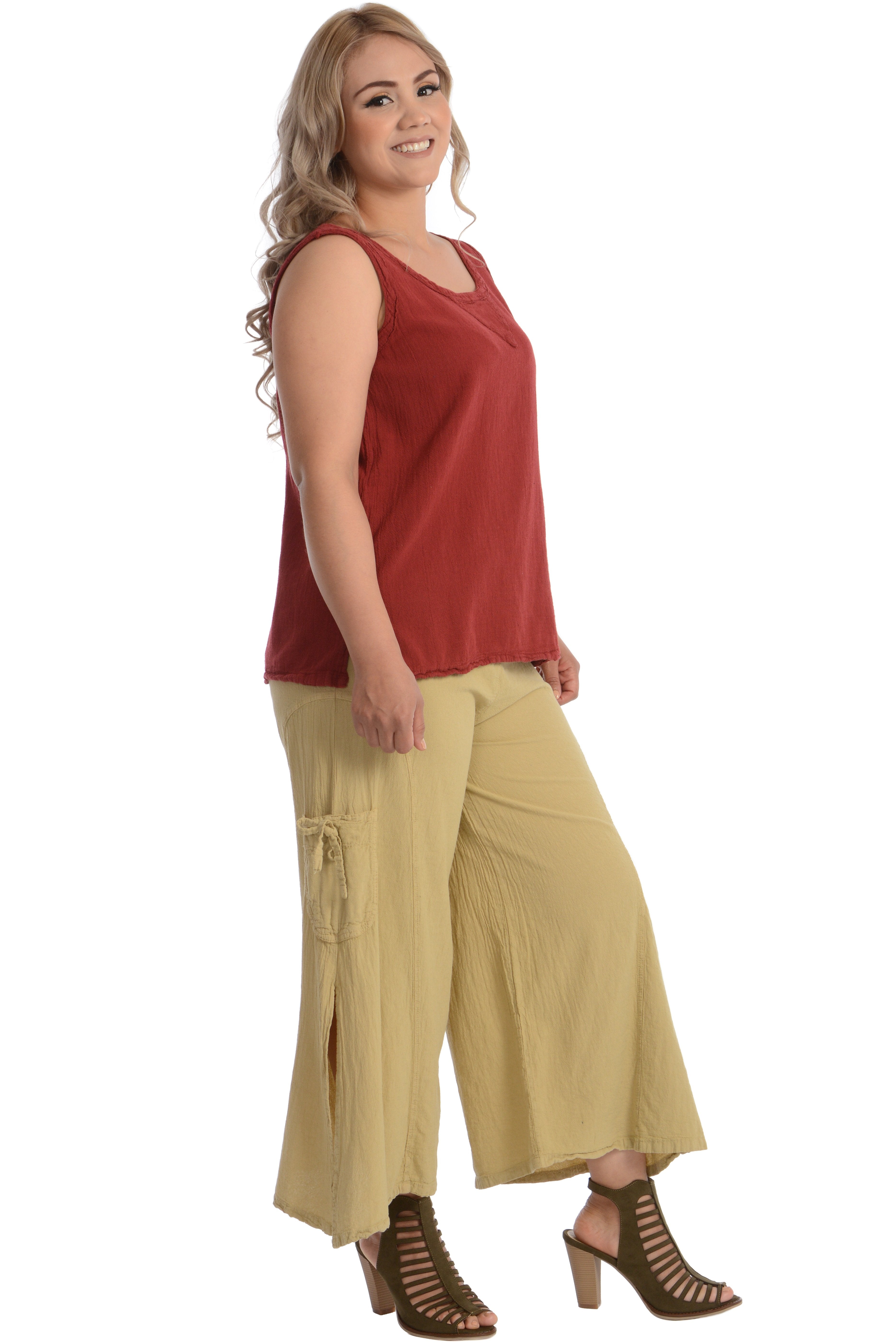 Maria de Guadalajara: Cristal Pants in Light Olive | KAQE