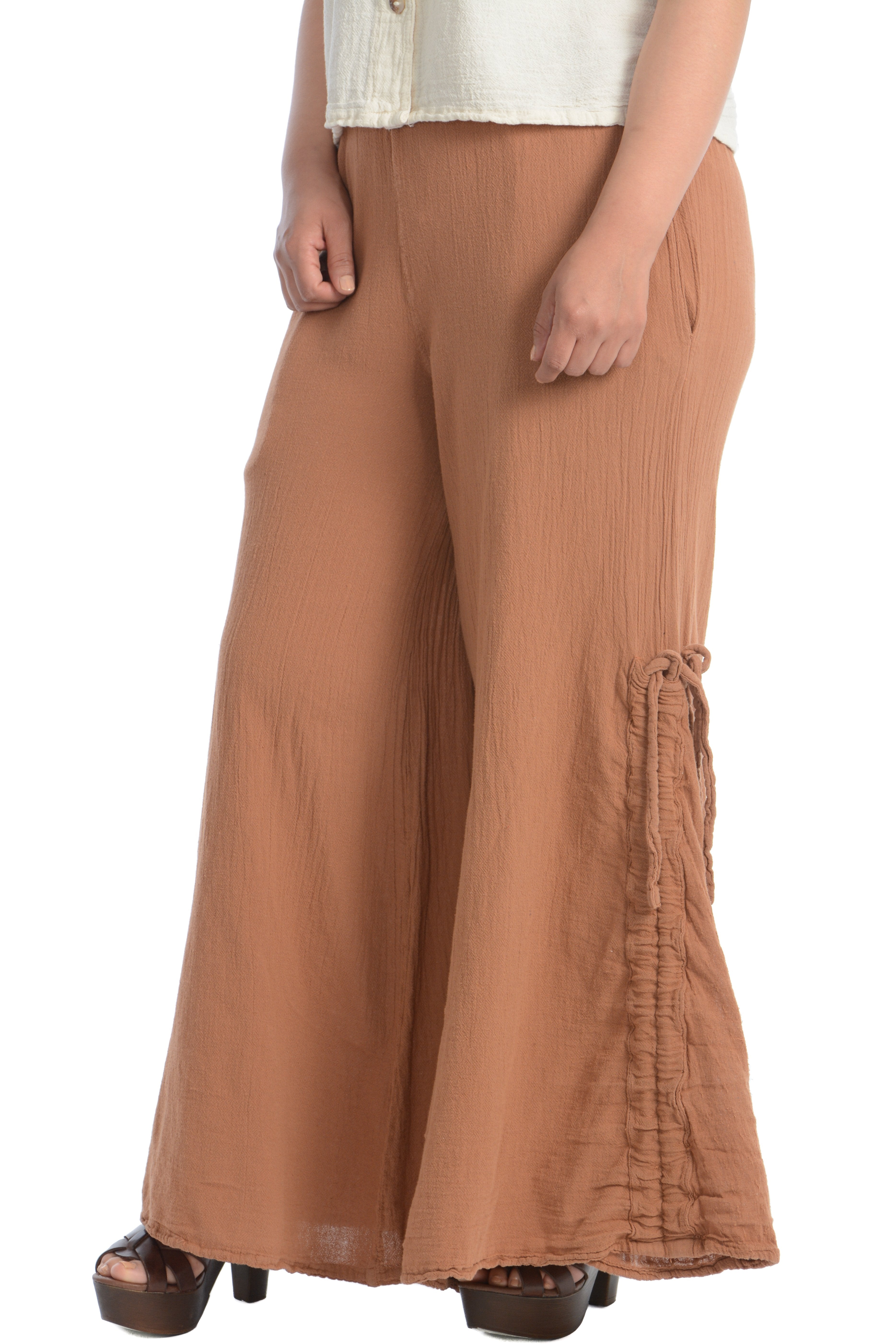 Maria de Guadalajara: Lavanda Pants in Cinnamon | KAQE