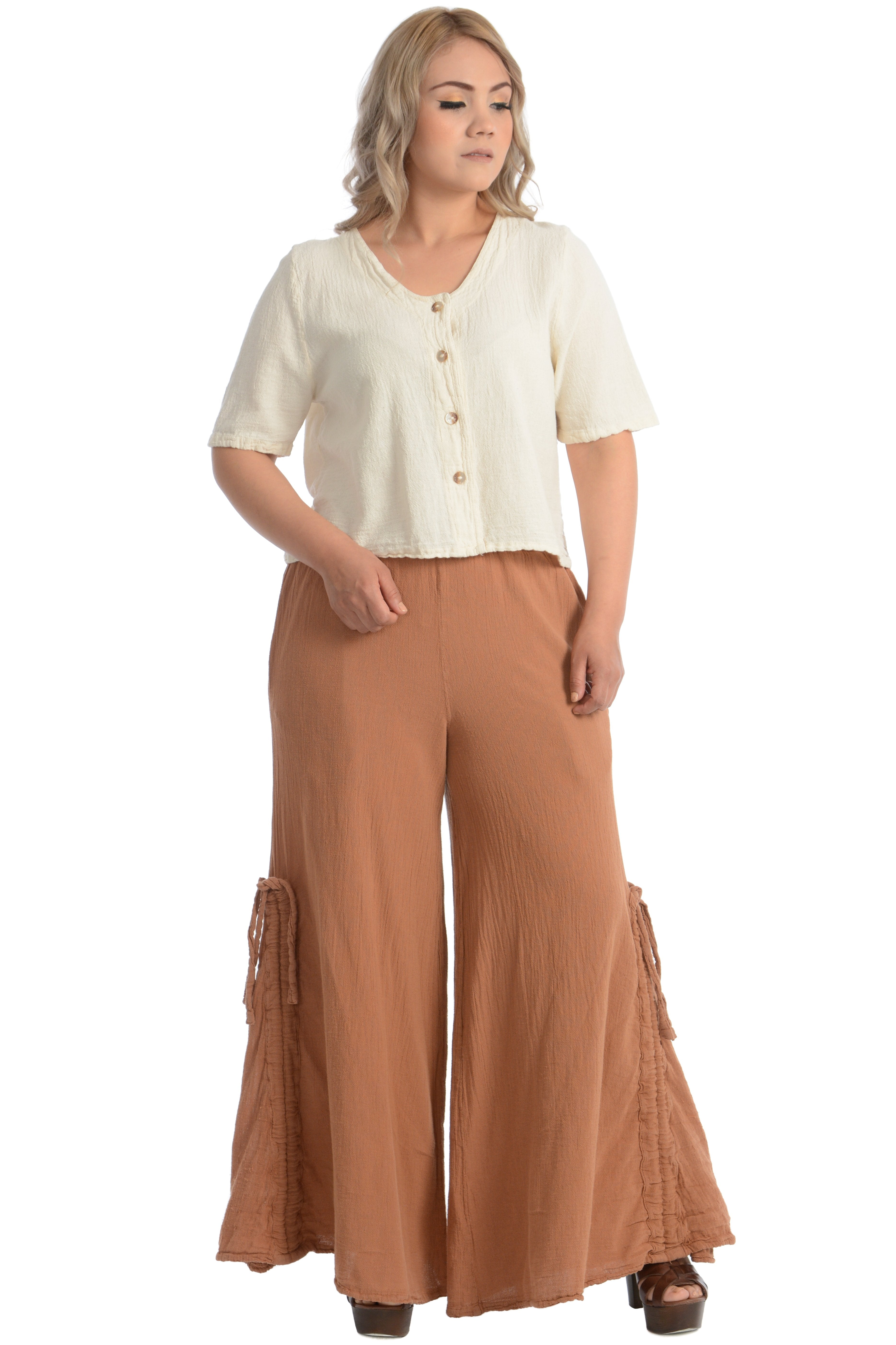 Maria de Guadalajara: Lavanda Pants in Cinnamon | KAQE