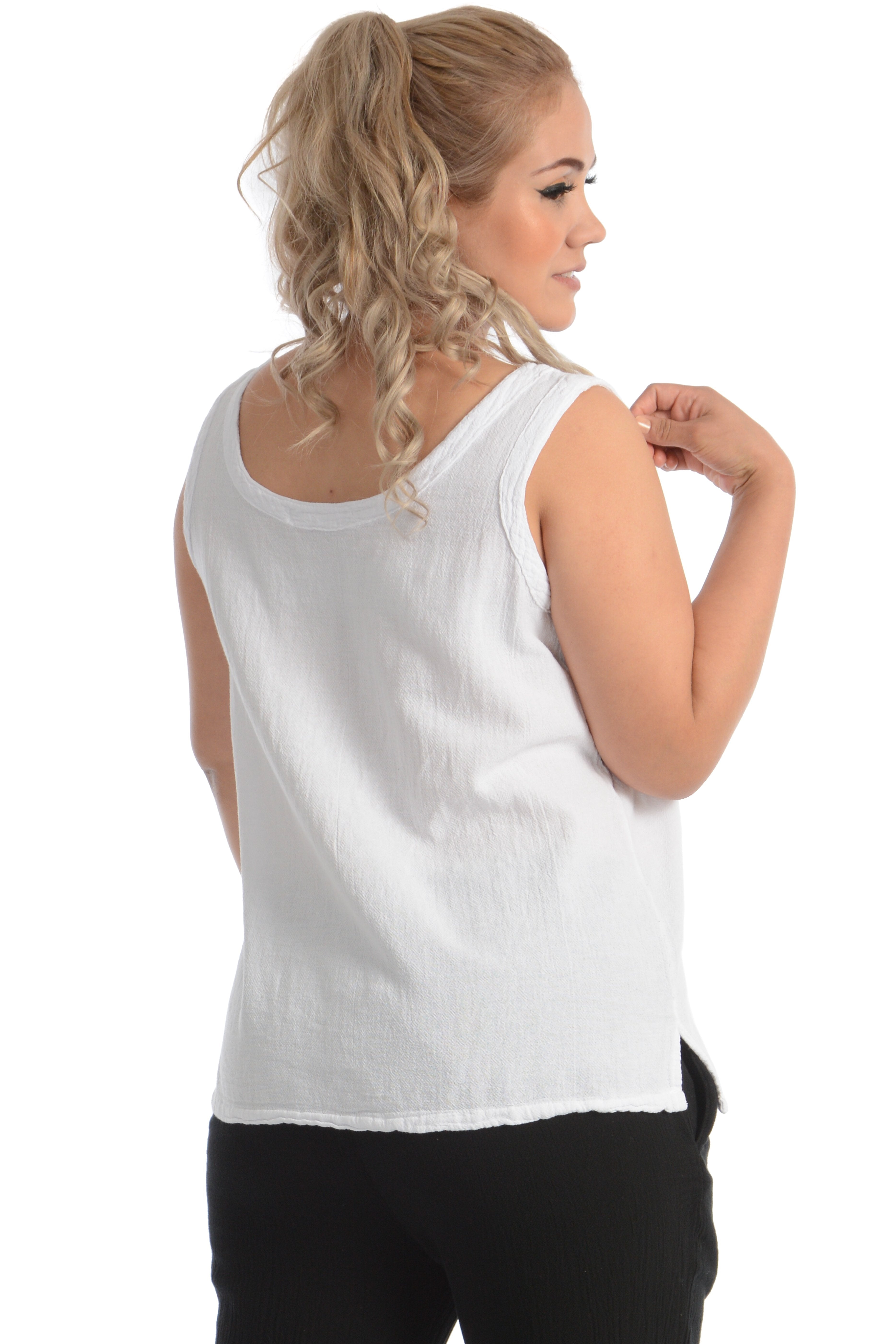 Maria de Guadalajara: Muriel Tank Top in White | KAQE