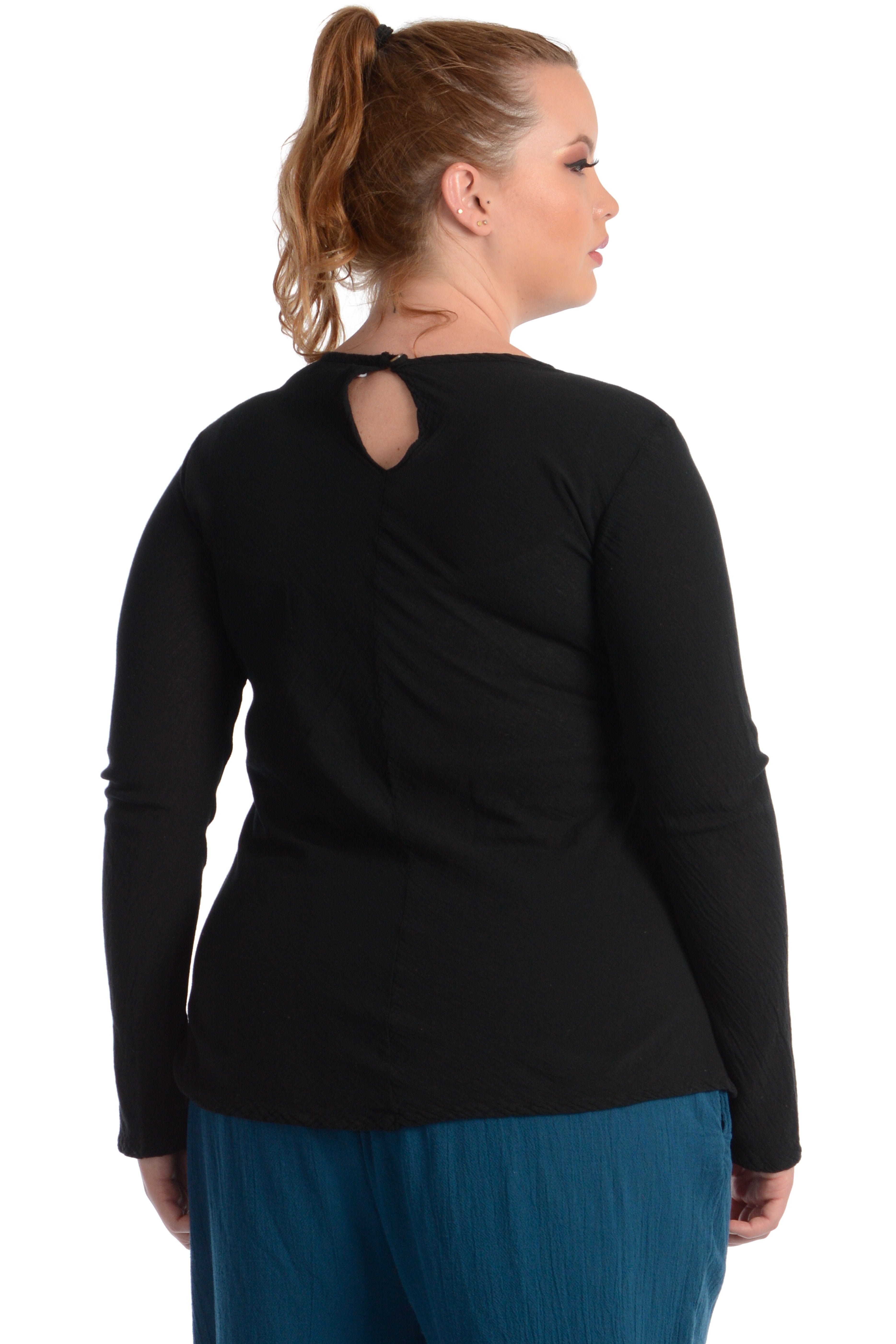 Maria de Guadalajara: Reef Blouse in Black | KAQE